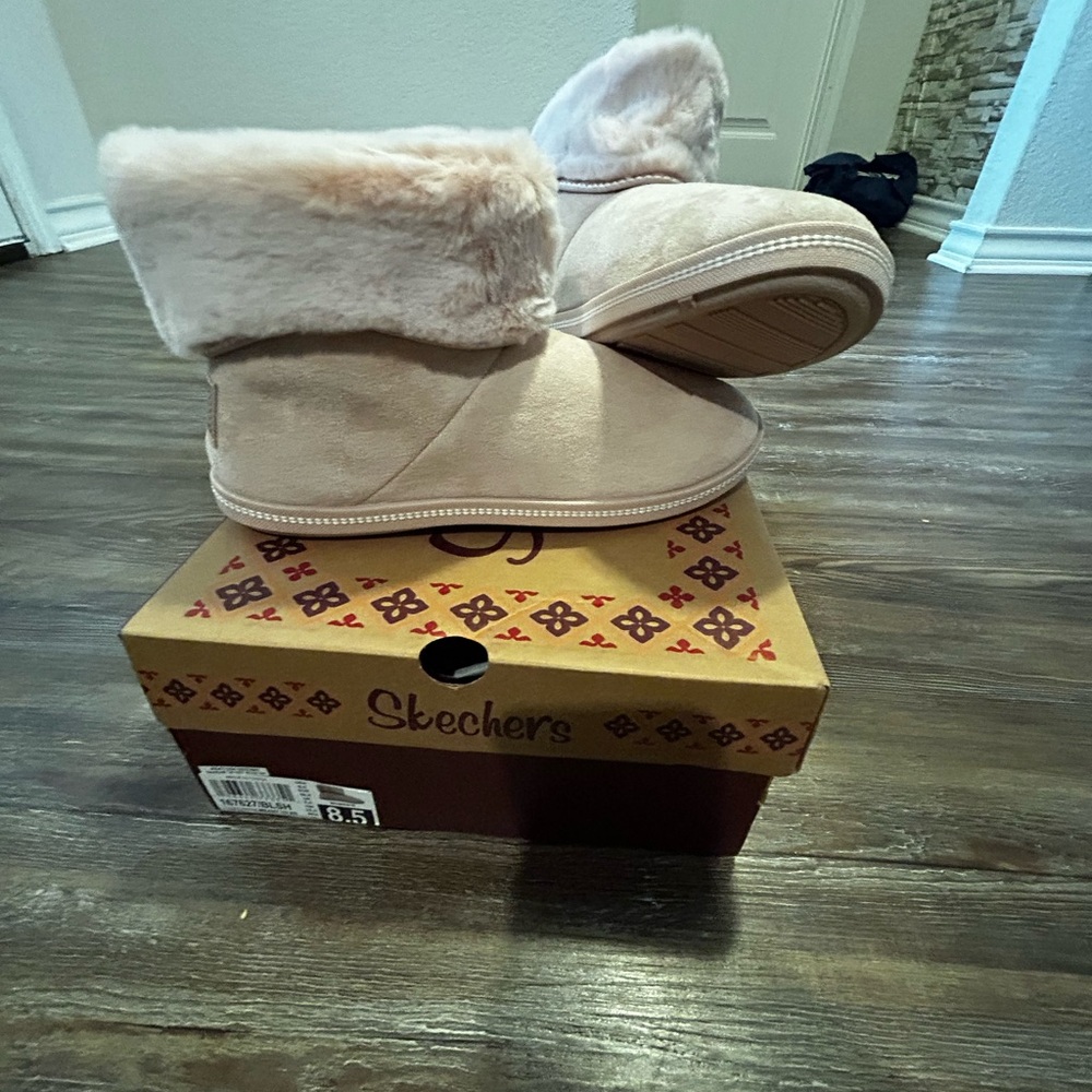 Skechers Women's Cozy Campfire Fur-Lined Winter Boots in Blush